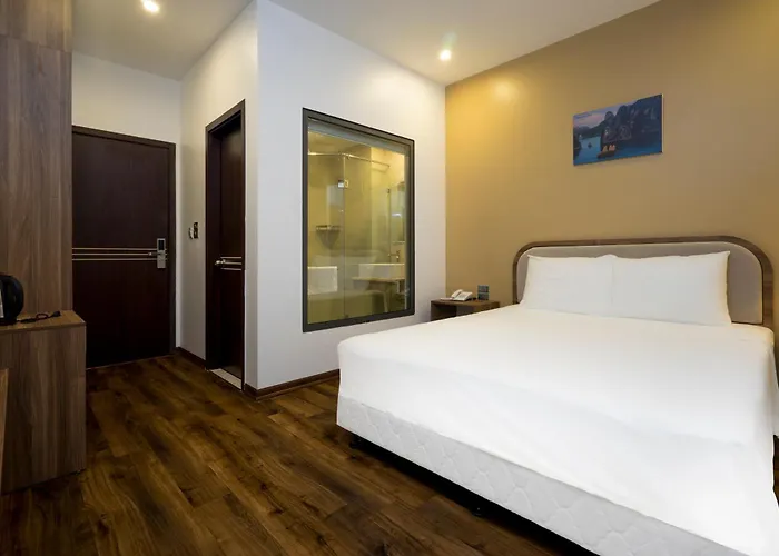 Hotel Lantana E409 Sunplaza Pho Di Bo, Bai Chay, Hạ Long