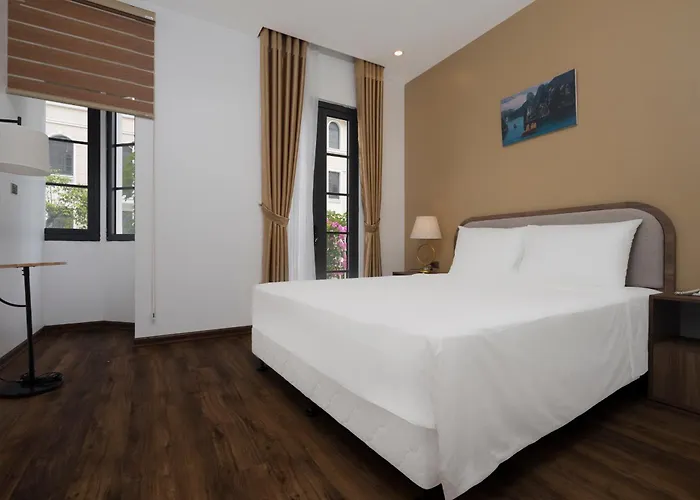 Hotel Lantana E409 Sunplaza Pho Di Bo, Bai Chay, 3*